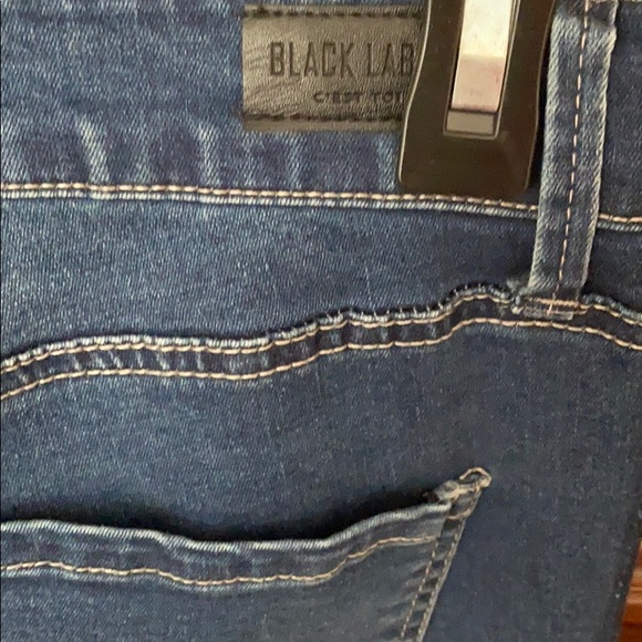 Black Label raw hem cropped jeans - Picture 4 of 5